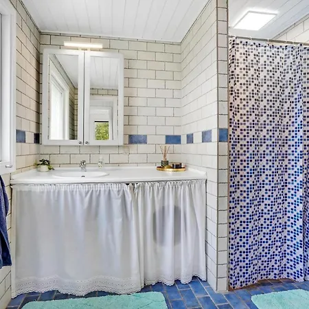3 Bedroom Gorgeous In * Hejls